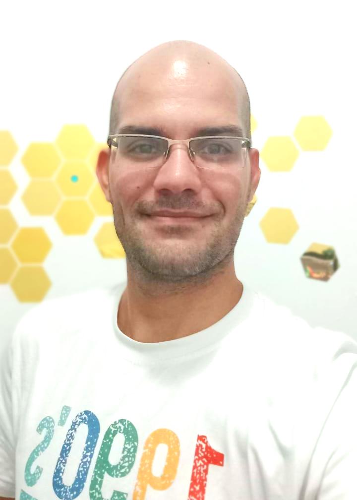 Alexander E. - Tradutor do Rapid Translate